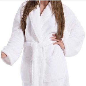 Martha Stewart White Plush Bath Robe